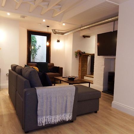 Newly Renovated Stunning Warehouse Apartment Μπόρνμουθ Εξωτερικό φωτογραφία