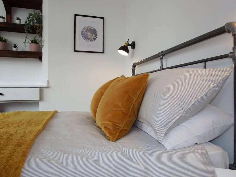 Newly Renovated Stunning Warehouse Apartment Μπόρνμουθ Εξωτερικό φωτογραφία