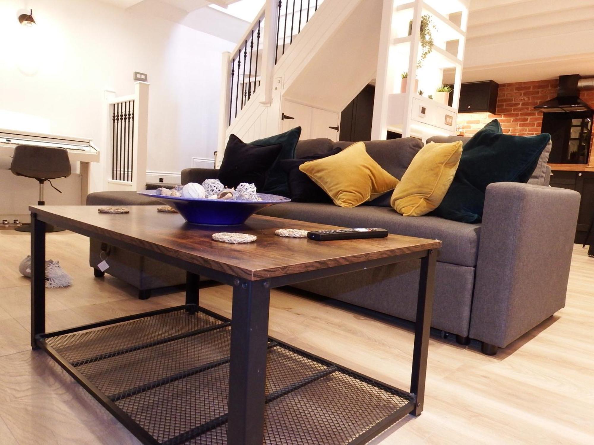 Newly Renovated Stunning Warehouse Apartment Μπόρνμουθ Εξωτερικό φωτογραφία